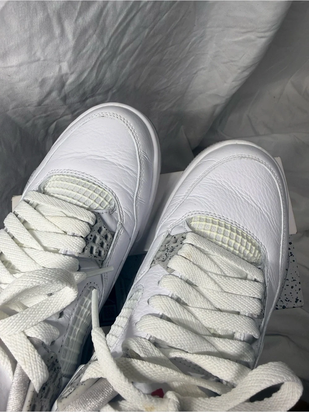Air Jordan 4 Retro ‘White Oreo’